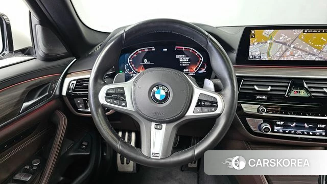 BMW 5 Series (G30) 2020 Белый из Кореи, фото 4
