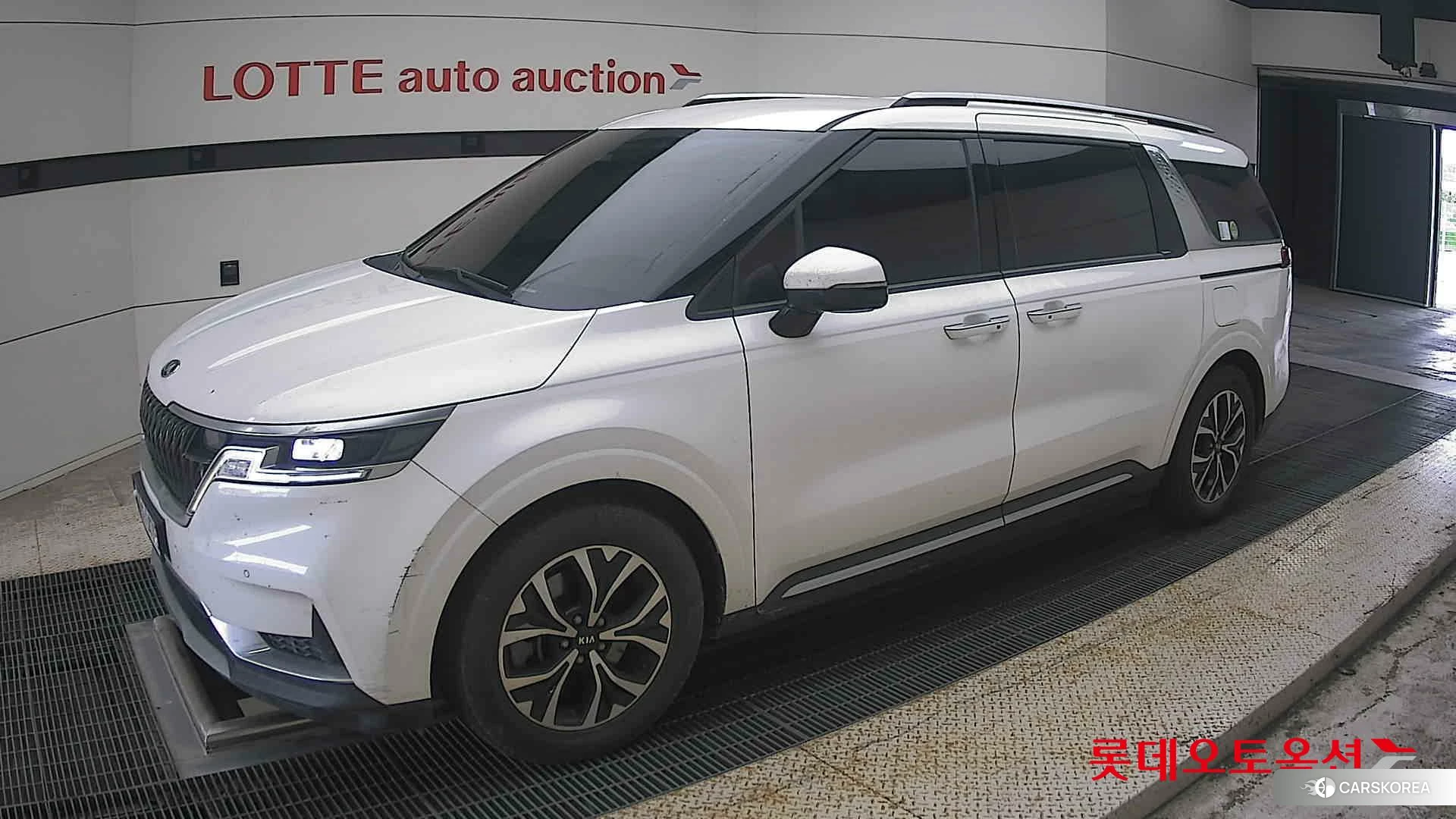 Kia Carnival 2021 Snow White Pearl (optional) из Кореи, фото 4