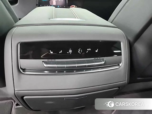 Cadillac Escalade 5th Generation 2025 Черный из Кореи, фото 4