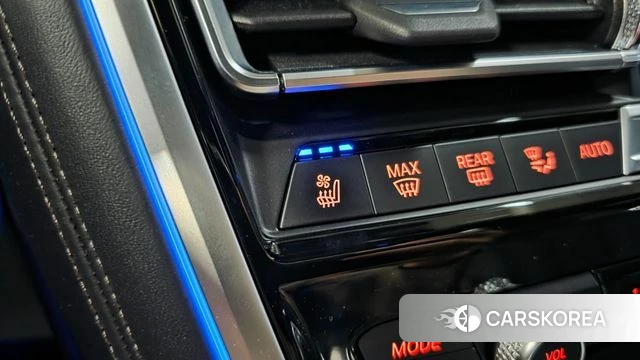 BMW 8 Series (G15) 2023 Серебристо-серый из Кореи, фото 4