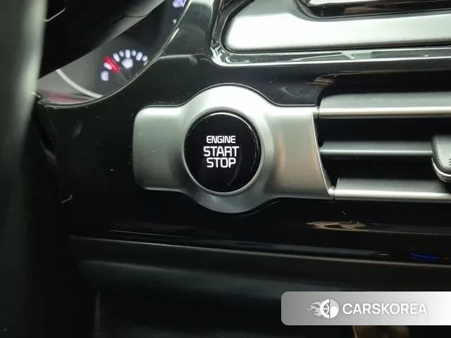 Kia Seltos 2021 Белый из Кореи, фото 4