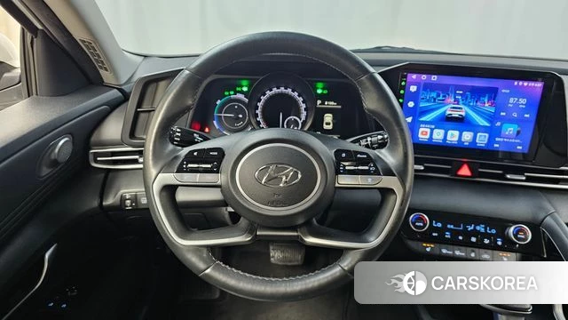 Hyundai Avante Hybrid (CN7) 2023 Белый из Кореи, фото 4