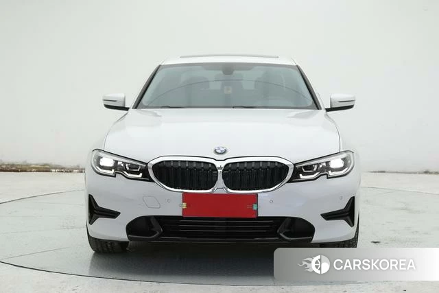 BMW 3 series 2022 Белый из Китая, фото 4