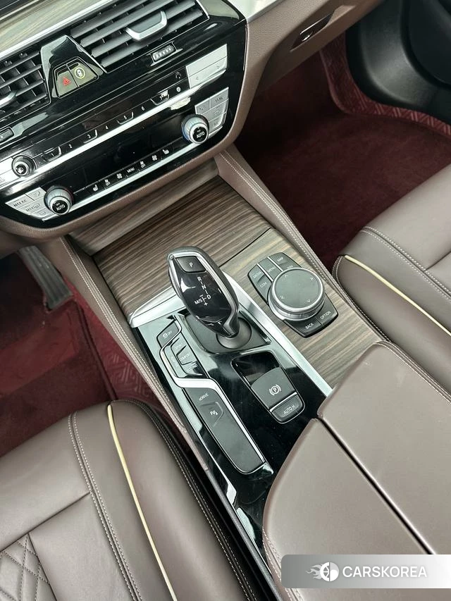 BMW 5 series PHEV 2020 Белый из Китая, фото 4