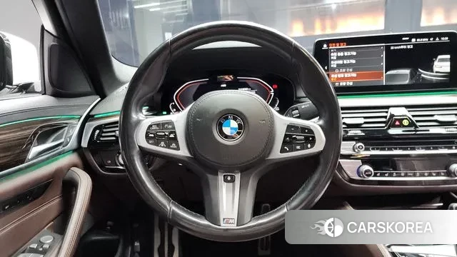 BMW 5 Series (G30) 2022 Белый из Кореи, фото 4