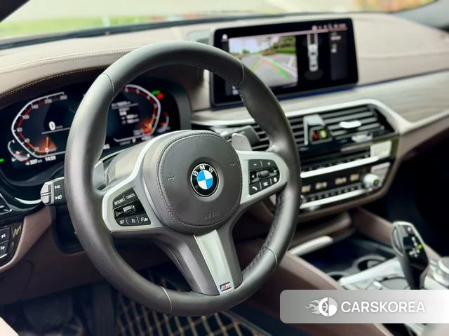 BMW 5 series 2022 Черный из Китая, фото 4
