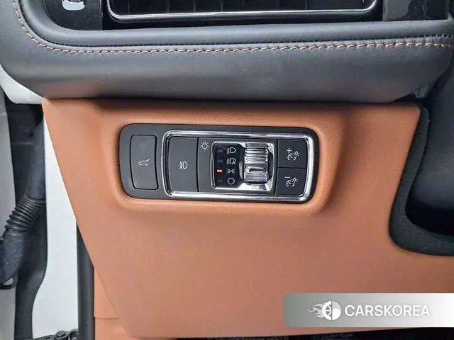 Lincoln Aviator 2nd generation 2023 Белый из Кореи, фото 4