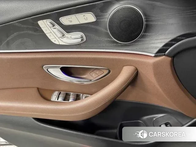 Mercedes-Benz E-Class W213 2020 Белый из Кореи, фото 4