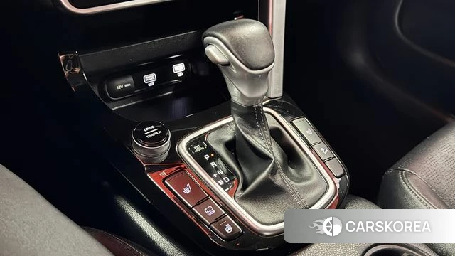 Kia Seltos 2022 Белый из Кореи, фото 4