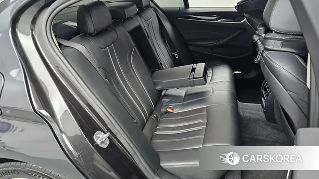 BMW 5 Series (G30) 2018 Серый из Кореи, фото 4