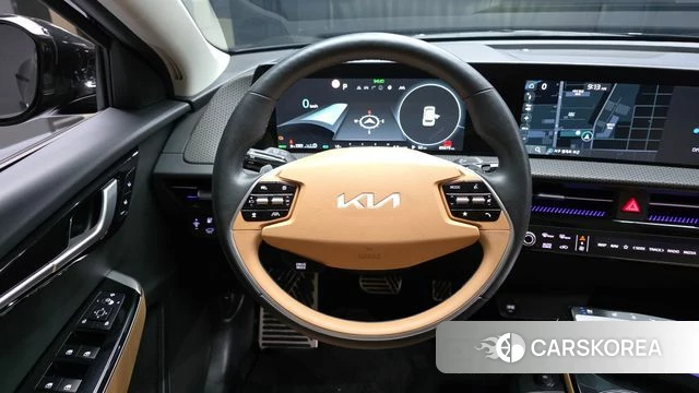 Kia EV6 2023 Черный из Кореи, фото 4