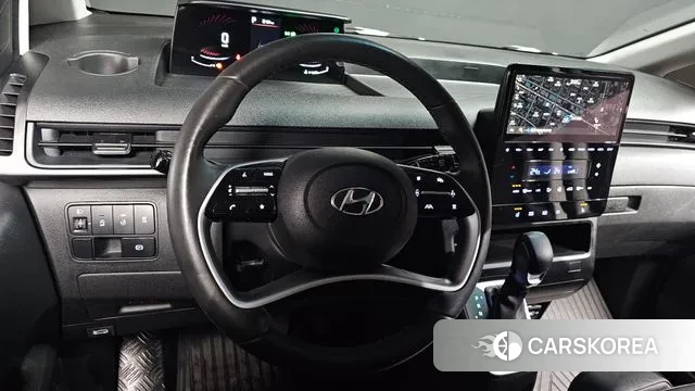 Hyundai Staria 2023 Белый из Кореи, фото 4