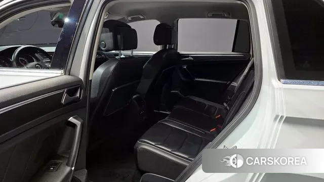 Volkswagen Tiguan second Generation 2018 Белый из Кореи, фото 4