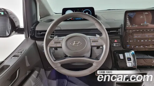 Hyundai Staria 2023 Белый из Кореи, фото 4