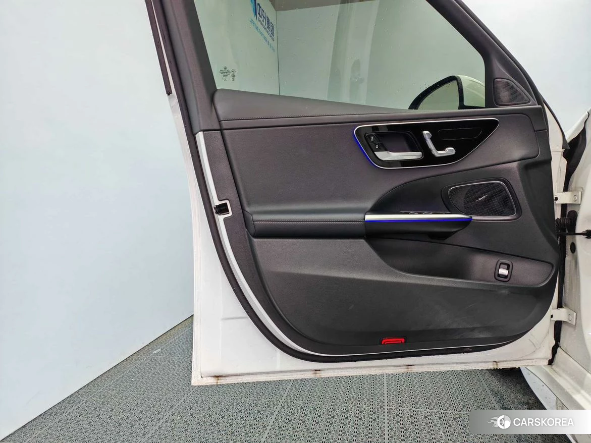 Mercedes-Benz Class C 2024 Белый из Китая, фото 4