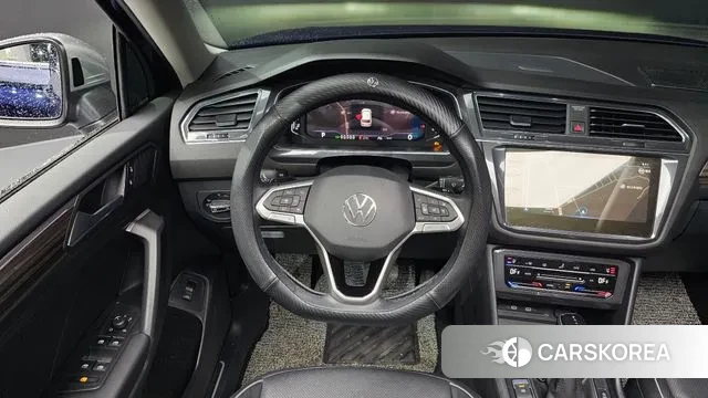 Volkswagen Tiguan Allspace 2023 Синий из Кореи, фото 4