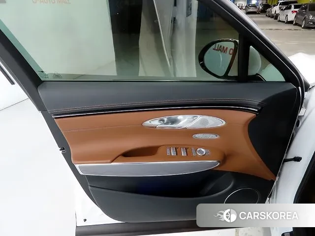 Genesis GV70 2023 Белый из Кореи, фото 4