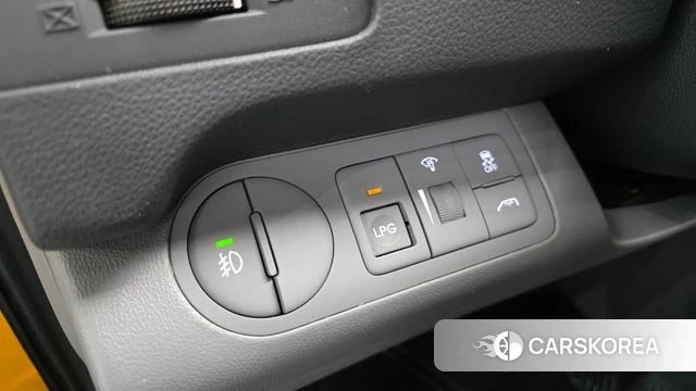 Hyundai The New Grand Starex 2018 Желтый из Кореи, фото 4