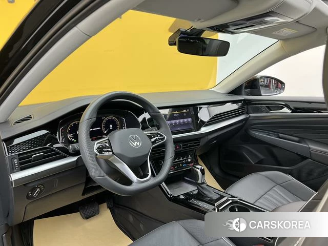 Volkswagen Passat 2024 Черный из Китая, фото 4