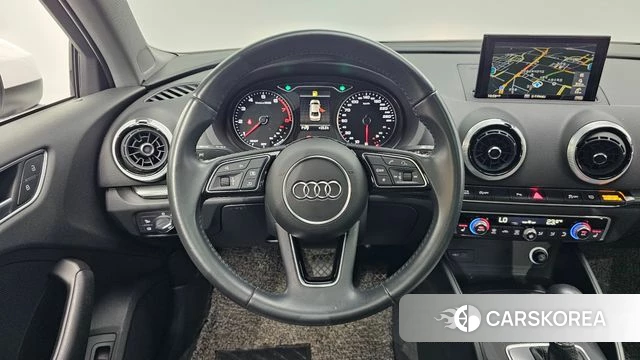 Audi New A3 2018 Белый из Кореи, фото 4