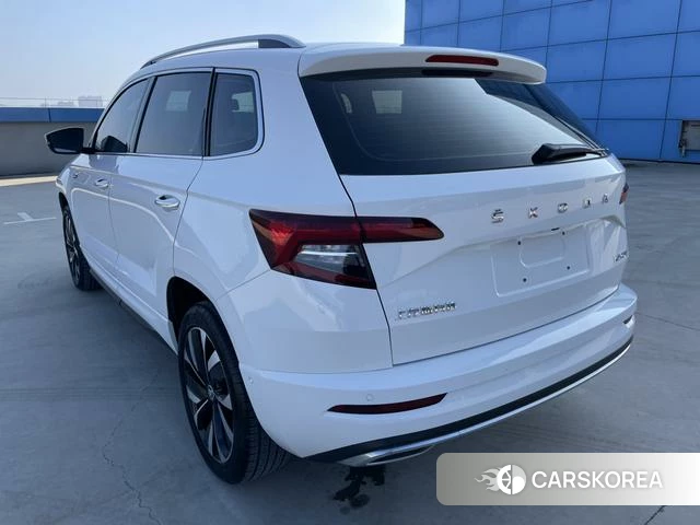Skoda Krok 2022 Белый из Китая, фото 4