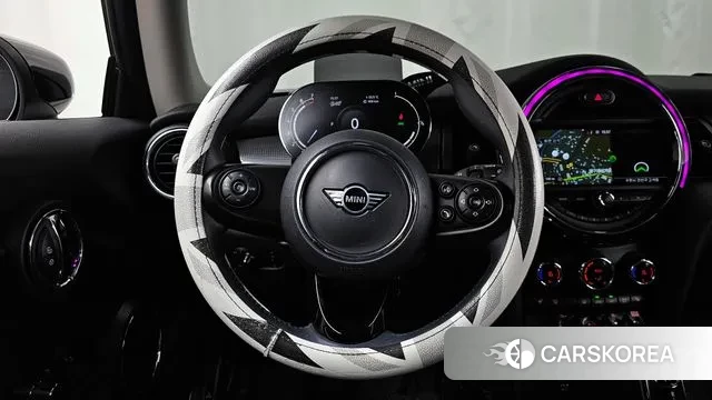 Mini Cooper 2021 Жемчужный цвет из Кореи, фото 4