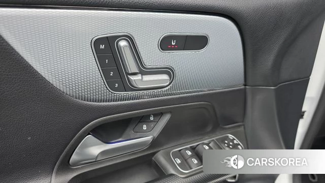Mercedes-Benz GLB-Class X247 2021 Белый из Кореи, фото 4