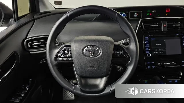 Toyota Prius 4th Generation 2019 Белый из Кореи, фото 4