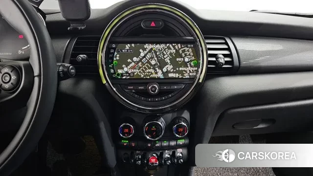 Mini Cooper 2021 Серебристо-серый из Кореи, фото 4