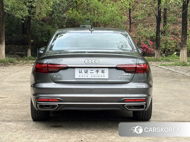 Audi A4L 2023 Темно-серый из Китая, фото 4