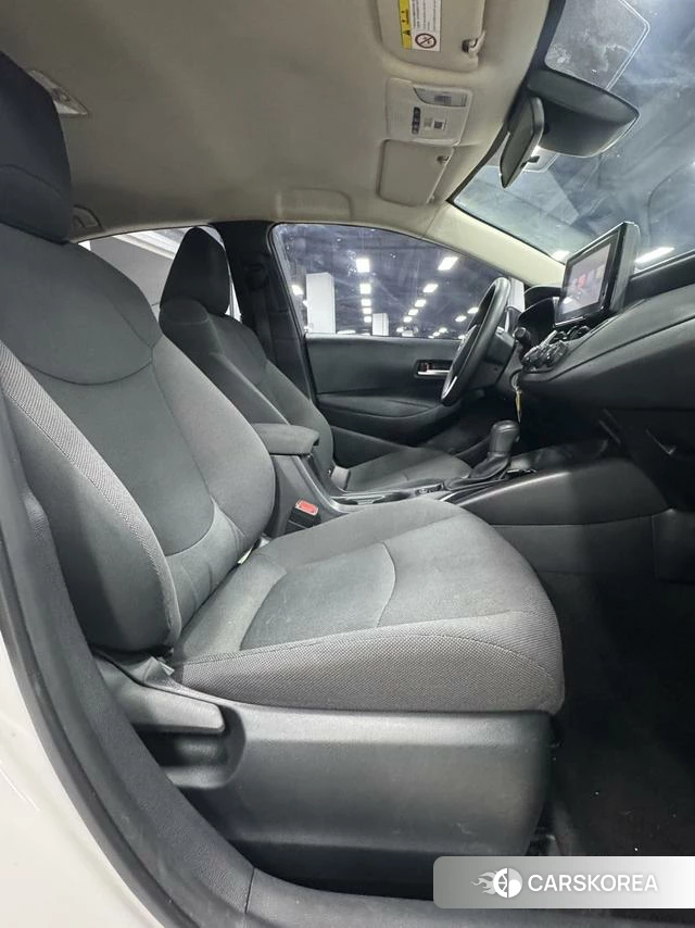 Toyota Corolla 2023 Белый из Китая, фото 4