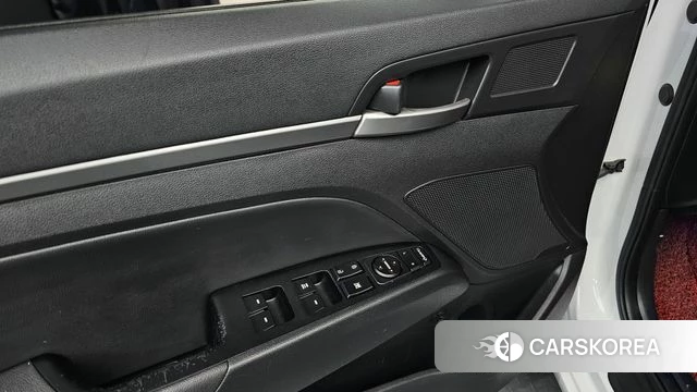 Hyundai Avante AD 2018 Белый из Кореи, фото 4