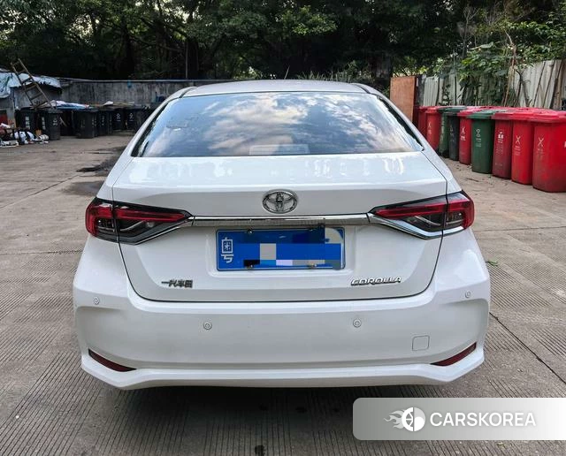 Toyota Corolla 2021 Белый из Китая, фото 4