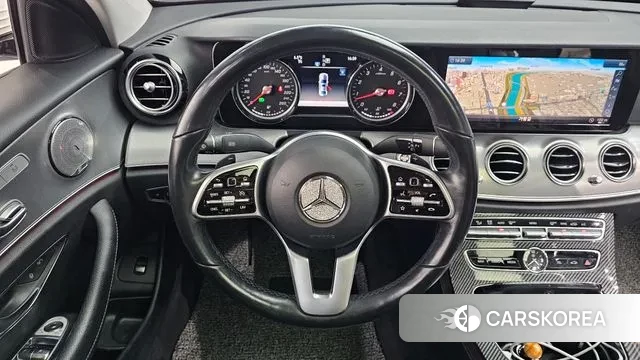 Mercedes-Benz E-Class W213 2019 Белый из Кореи, фото 4