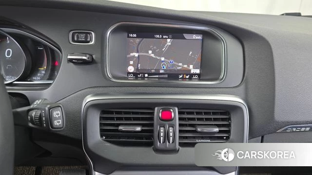Volvo V40 Cross-Country 2019 Серый из Кореи, фото 4