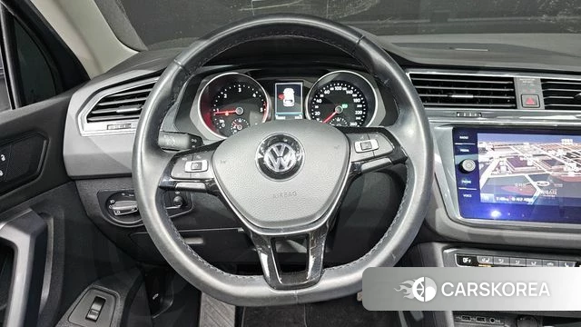 Volkswagen Tiguan Allspace 2020 Серый из Кореи, фото 4