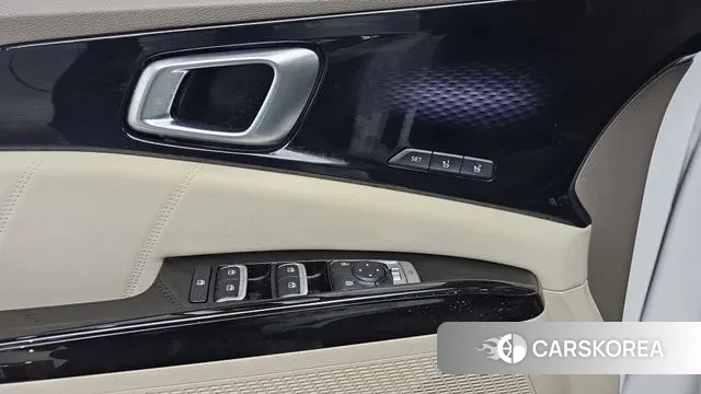 Kia Carnival 4th generation 2022 Белый из Кореи, фото 4