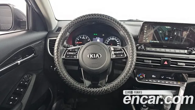 Kia Seltos 2021 Серый из Кореи, фото 4