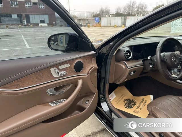 Mercedes-Benz E-class id 4213637 из Китая 4