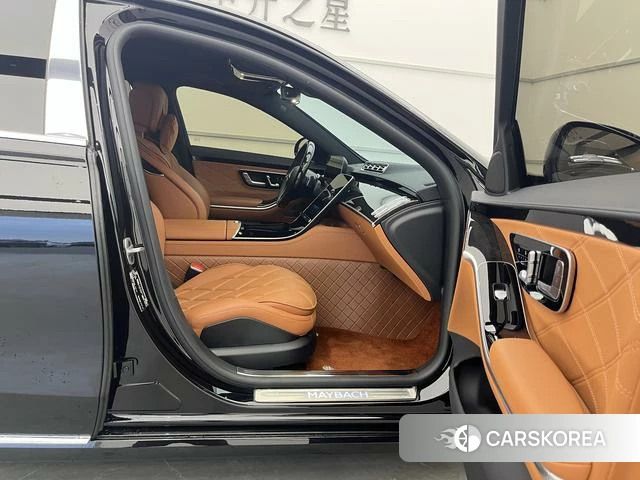 Mercedes-Benz Maybach S-class 2022 Черный из Китая, фото 4
