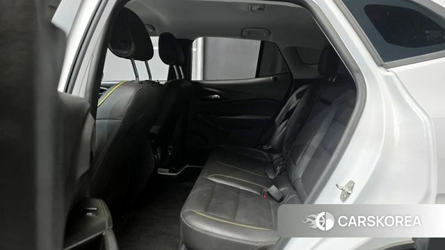 Chevrolet (GM Daewoo) Trax Crossover 2023 Белый из Кореи, фото 4