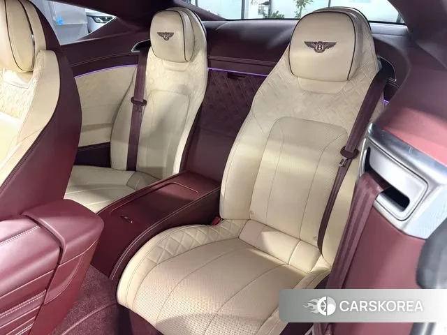 Bentley Continental GT 3rd Generation 2020 Песочный из Кореи, фото 4