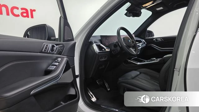 BMW X7 (G07) 2023 Белый из Кореи, фото 4