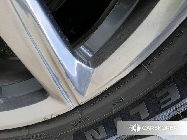 Cadillac Escalade 5th Generation 2023 Белый из Кореи, фото 4