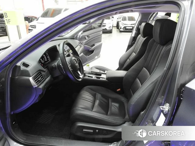 Honda Accord 10th Generation 2019 Серебристо-серый из Кореи, фото 4
