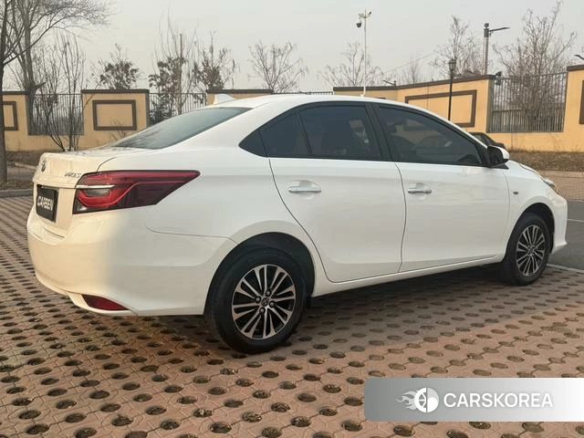 Toyota Vios 2023 Белый из Китая, фото 4