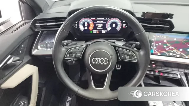 Audi A3 (8Y) 2023 Белый из Кореи, фото 4