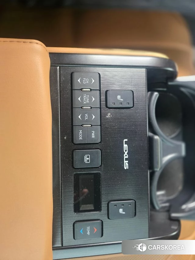 Lexus ES300h 7th generation 2021 Серебряный из Кореи, фото 4