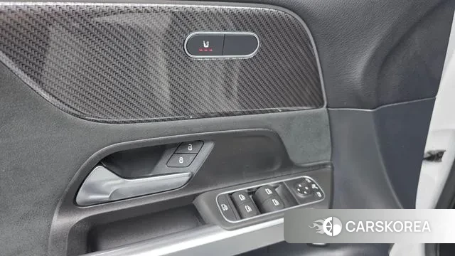 Mercedes-Benz GLB-Class X247 2022 Белый из Кореи, фото 4