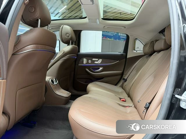 Mercedes-Benz E-class id 4211739 из Китая 4